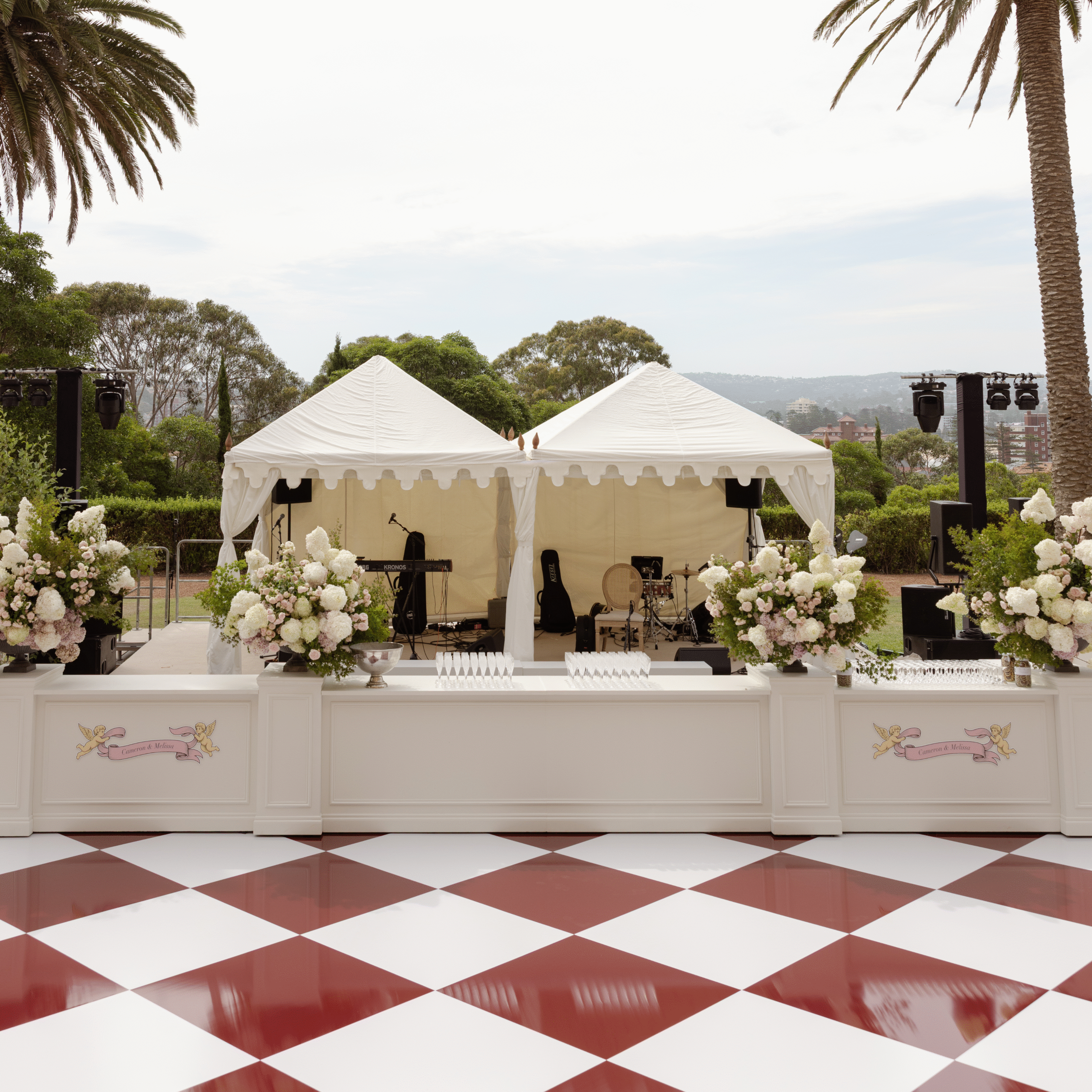 3Grand-French-Pillar-Bar9.2m